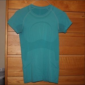 Lululemon Swiftly Tech Tee in teal